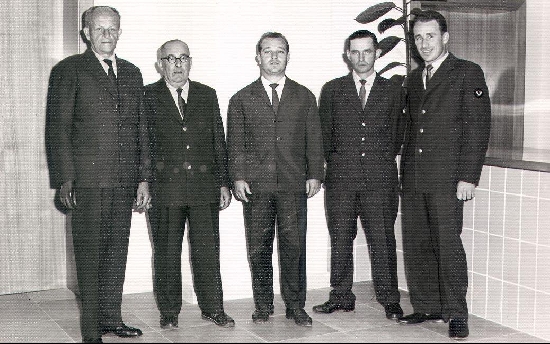 Postbedienstete bei der Einweihung am 25. August 1964