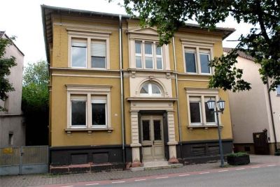 Sanierung ehemaliges evangelisches Pfarrhaus Hauptstraße 25.