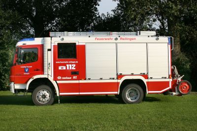 Das neue L�schgruppenfahrzeug der Reilinger Wehr 
