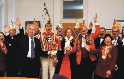 Reilinger Karnevalisten strmten Rathaus