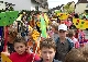 Farbenfroher Sommertagsumzug