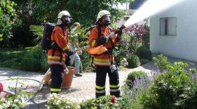L�schangriff mit schwerem Atemschutz