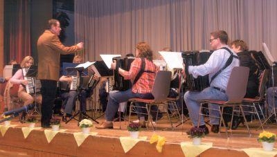 Das Hohner-Akkordeon-Orchester umrahmte die Veranstaltung