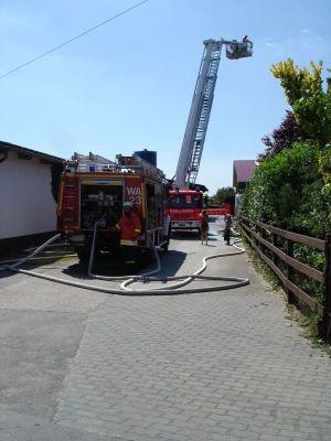 Auch die Drehleiter kam zum Einsatz