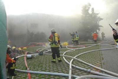 Die Feuerwehr setzte massiv Personal und Material ein