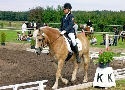 Dressurpr�fung f�r Kinder