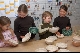 Zweitklssler bieten bei Schulfest \